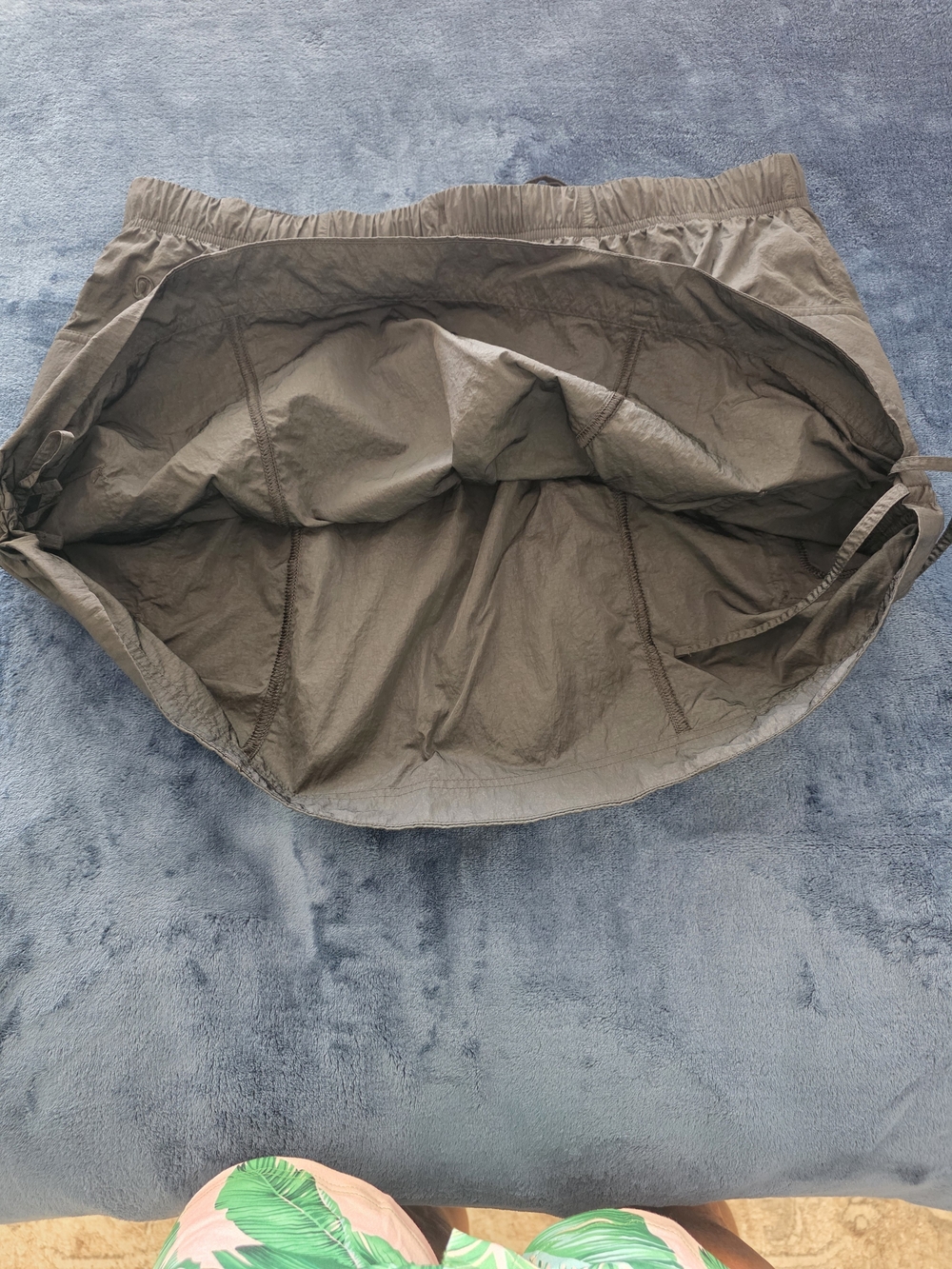 Lululemon Utility Cargo Drawstring Skirt in Black - Picture 8 of 9
